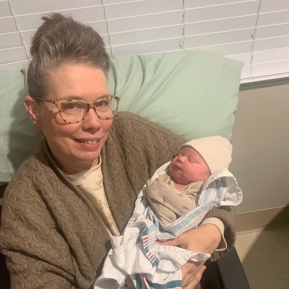 Welcome to my closet! I♥️God,Church,Fam&Friends😘 - Picture 9 of 13